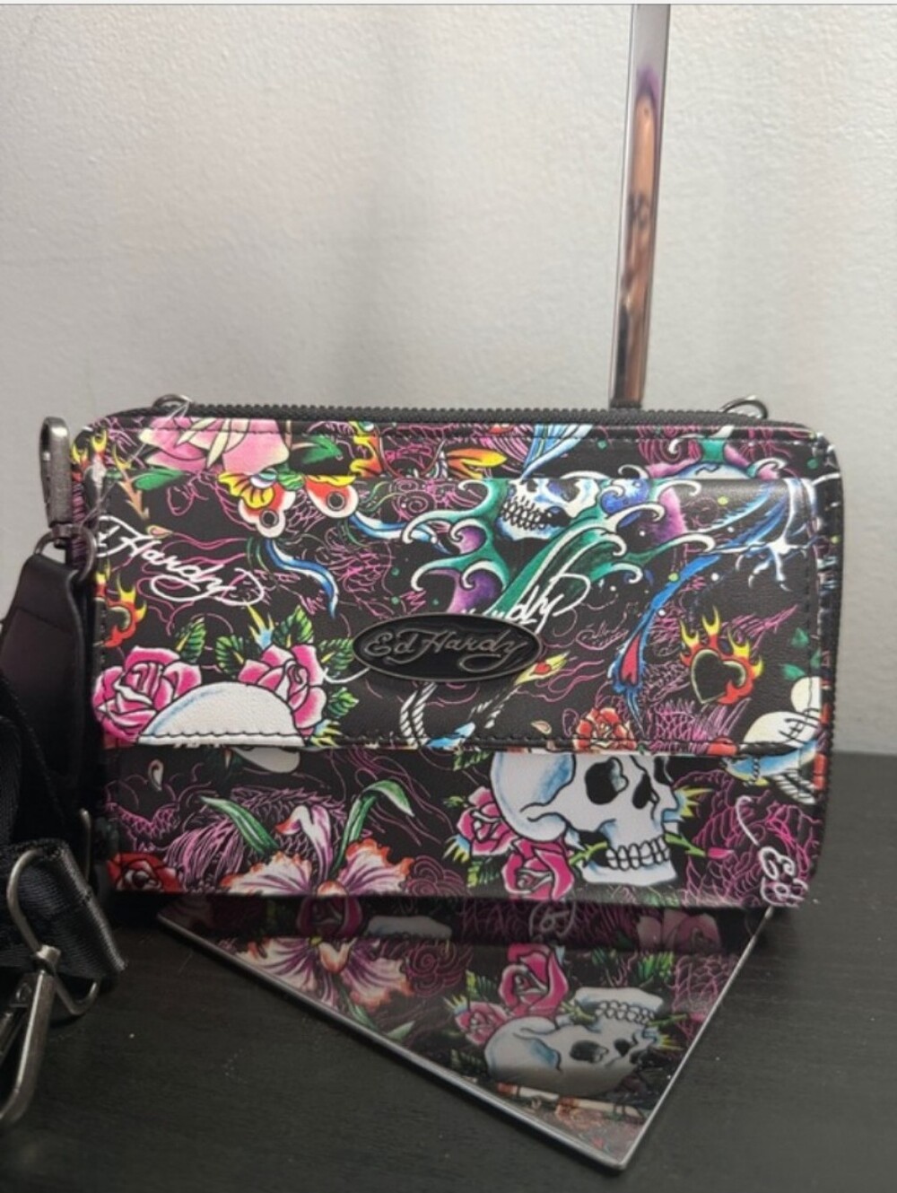 Ed Hardy- Skull💀 & Floral 🌺 Wallet-Wristlet With Guitar Crossbody Strap 🖤